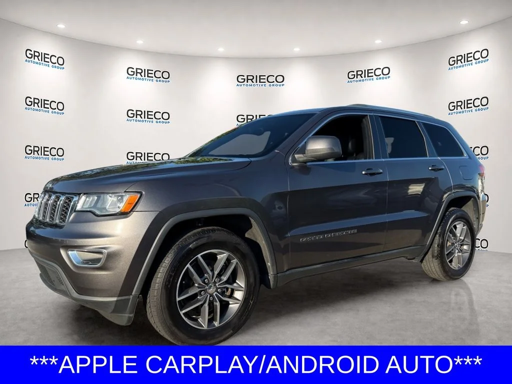 Used 2018 Gray Jeep Laredo E image 3