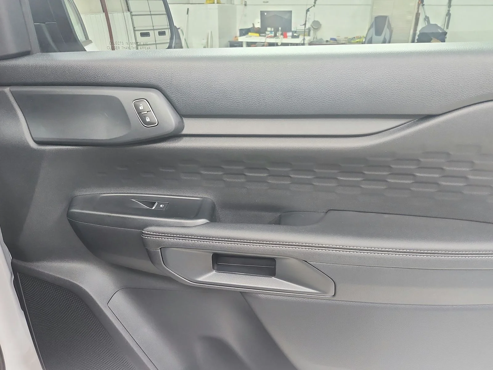 New 2026 Oxford White Ford XLT image 37