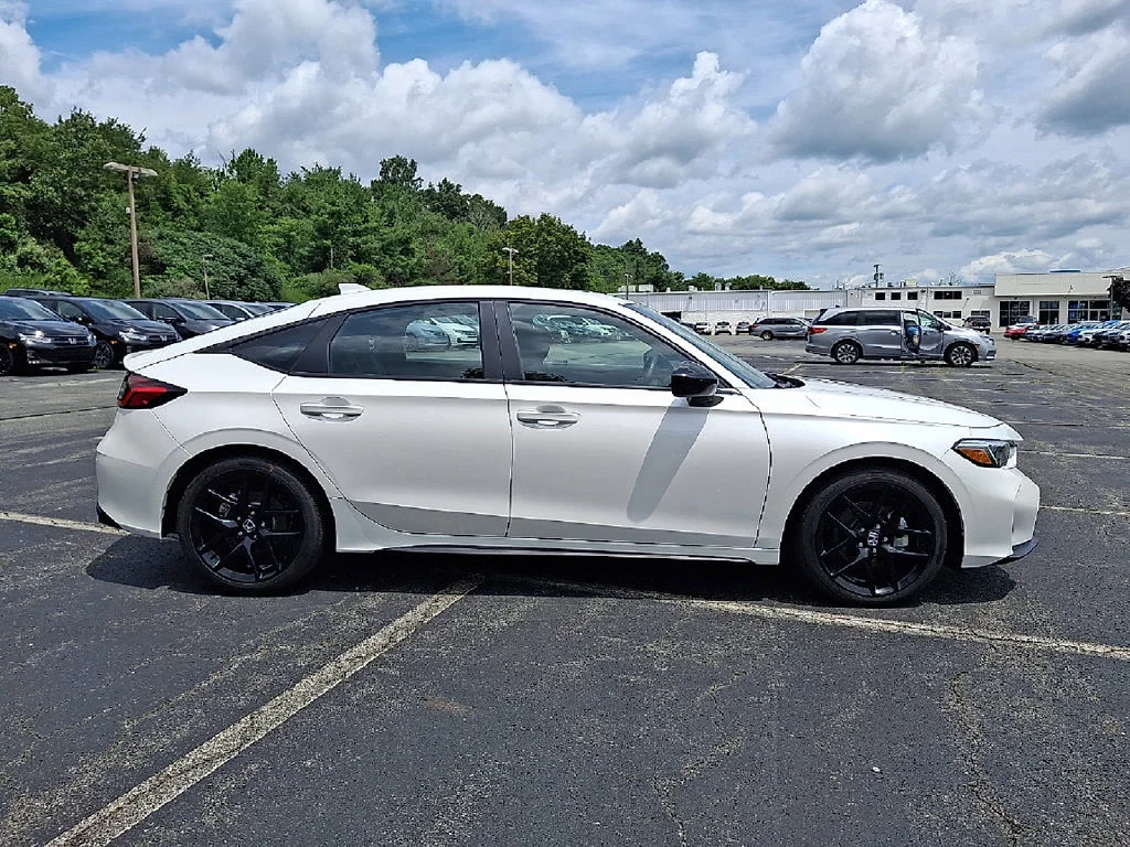 2026 Honda Civic Hatchback Sport - Photo 7