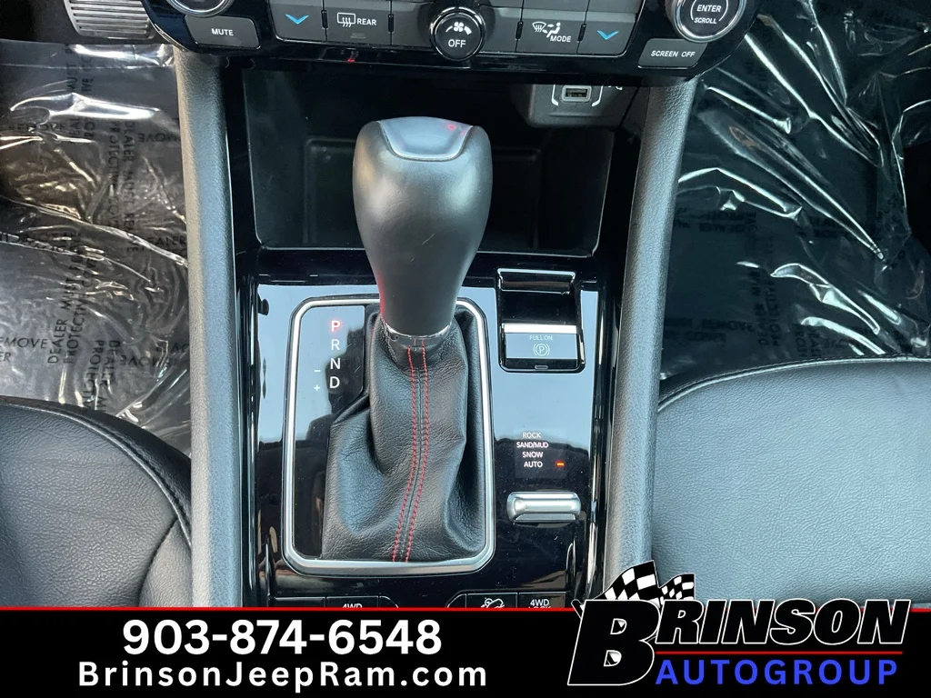 Used 2025 Bright White Clearcoat Jeep Trailhawk image 27
