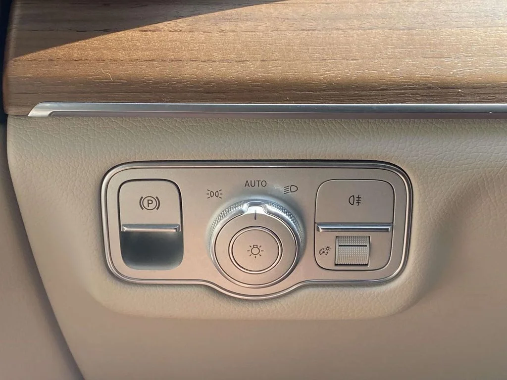 Used 2024  Mercedes-Benz GLE 350 image 34