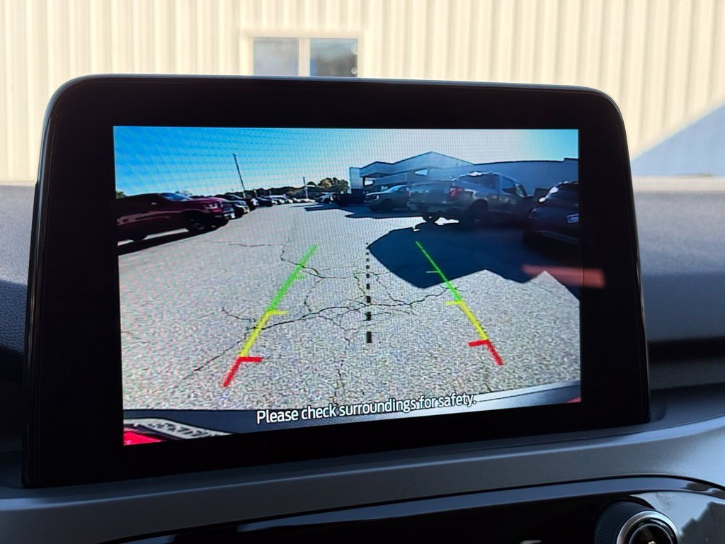 Used 2023 Red Ford Active image 23