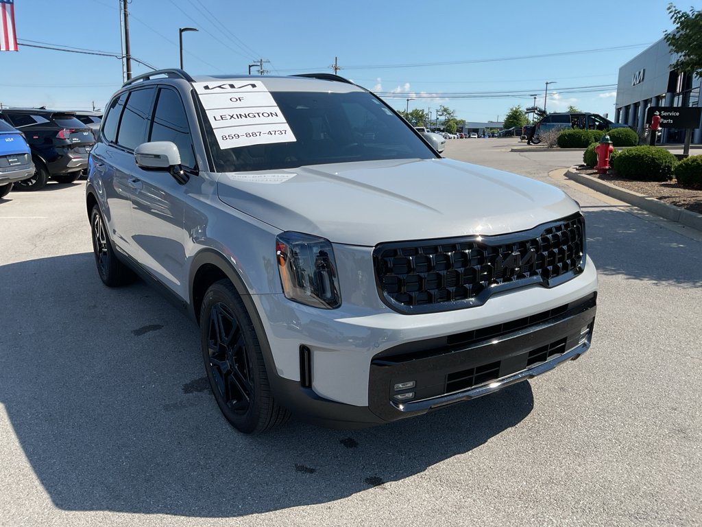Used 2025 Wolf Gray Kia SX-Prestige X-Line image 2