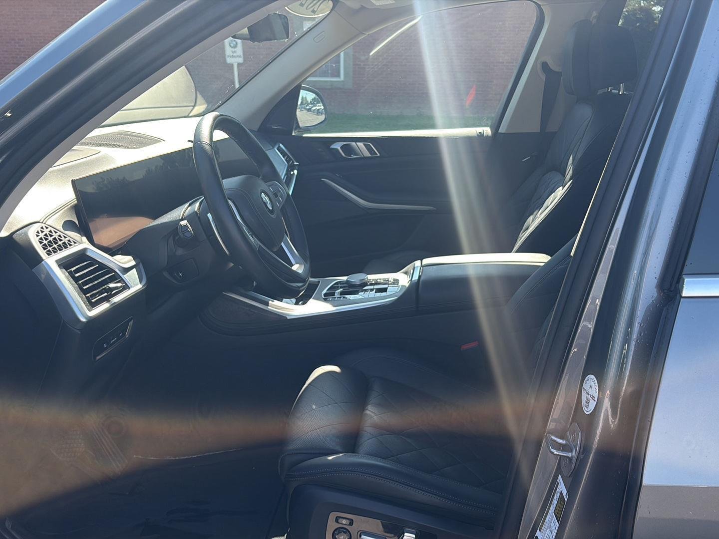 Used 2024 Skyscraper Grey Metallic BMW xDrive40i image 8