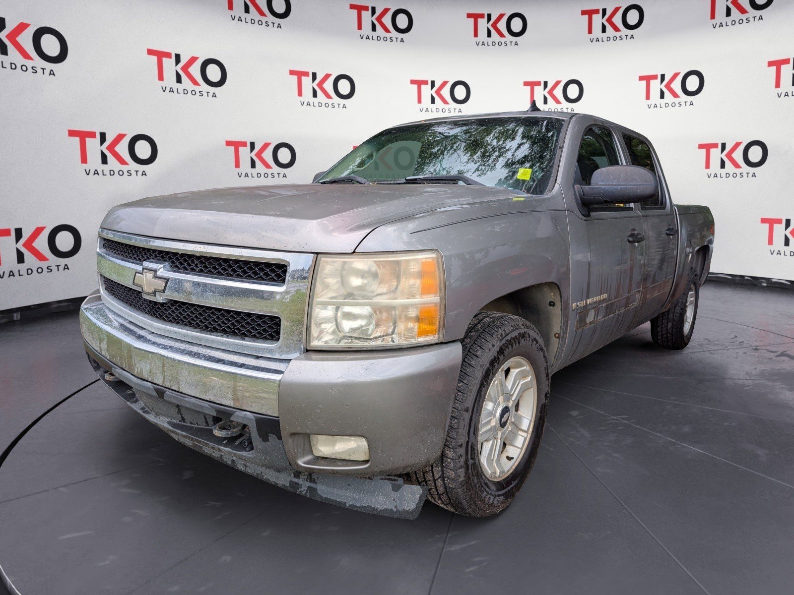 Used 2007 Graystone Metallic Chevrolet LT w/1LT image 5