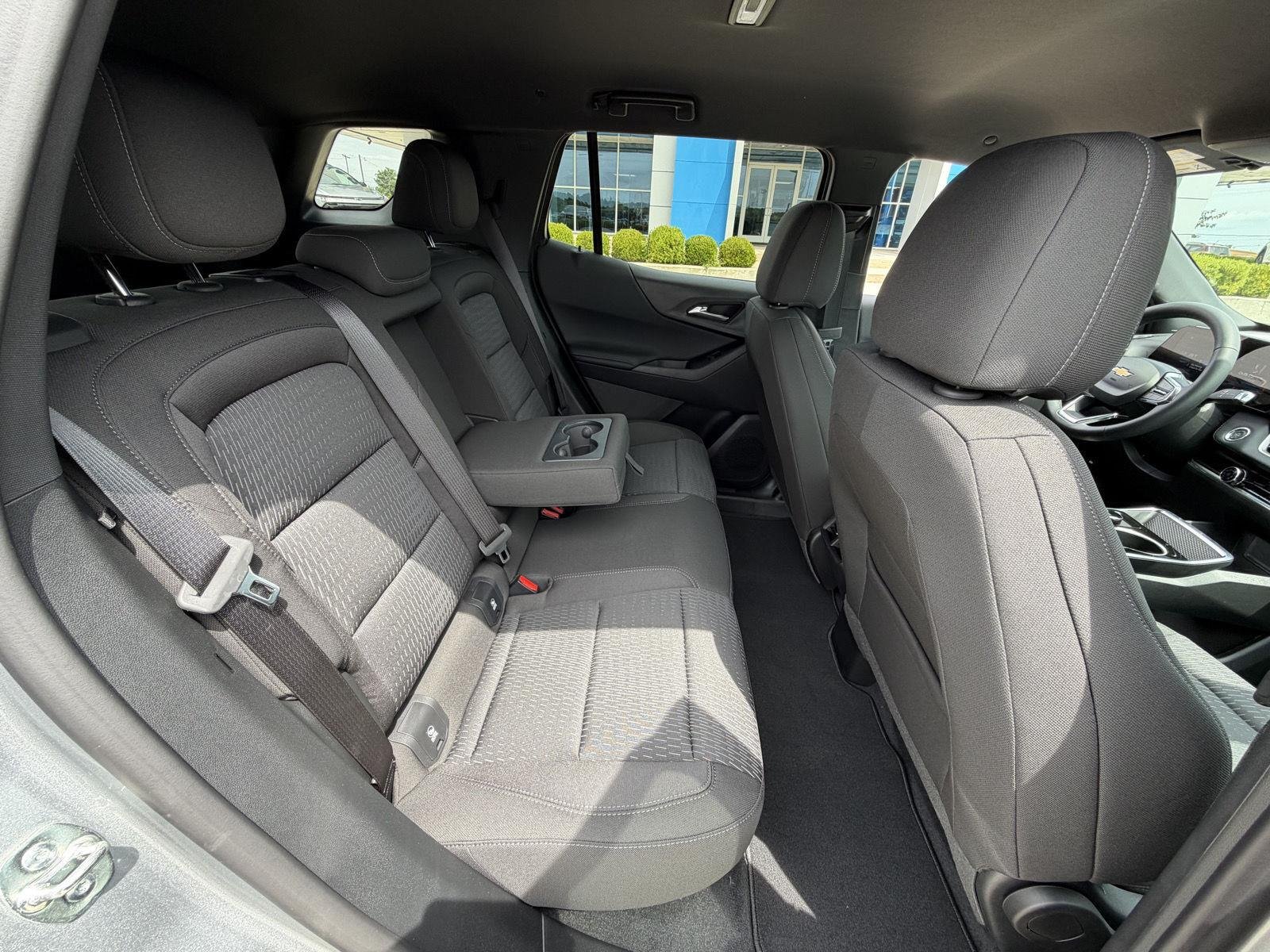 2027 Chevrolet Equinox LT - Photo 27
