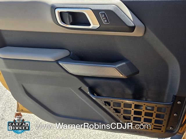 Used 2022 Orange Ford Wildtrak image 31