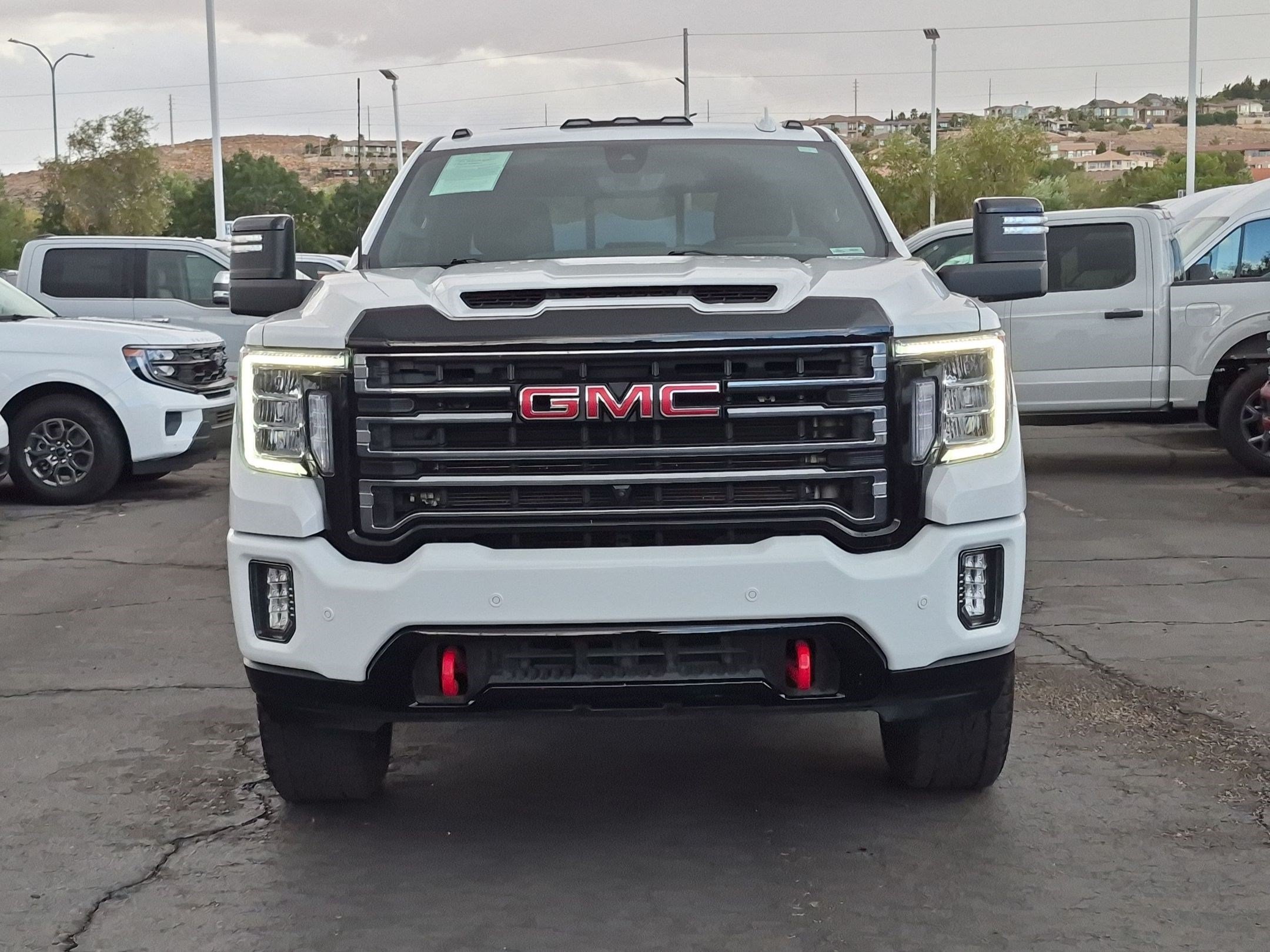 Used 2022 Summit White GMC AT4 image 9