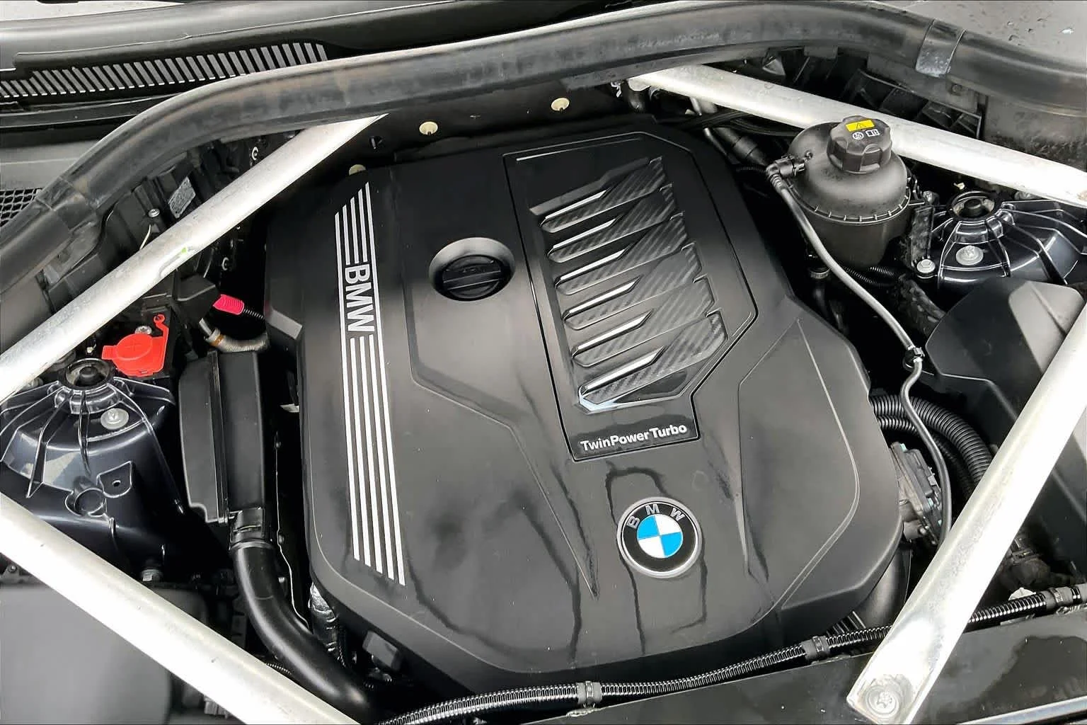 Used 2019 Arctic Gray Metallic BMW xDrive40i image 30