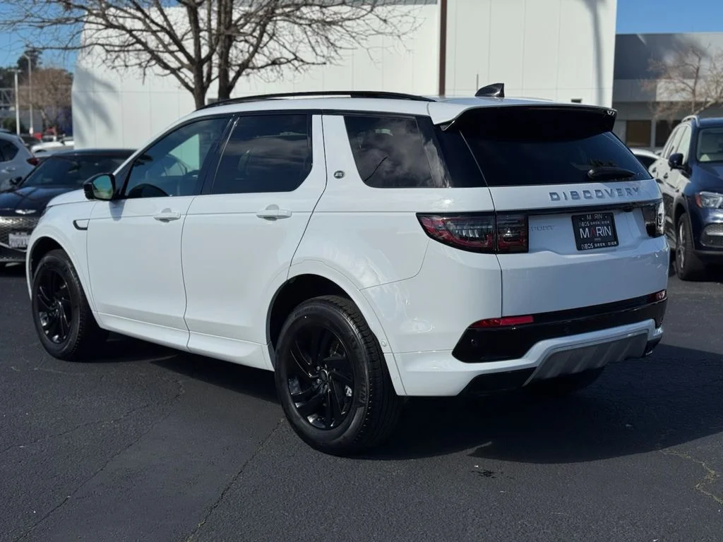 Used 2024 White Land Rover S image 8