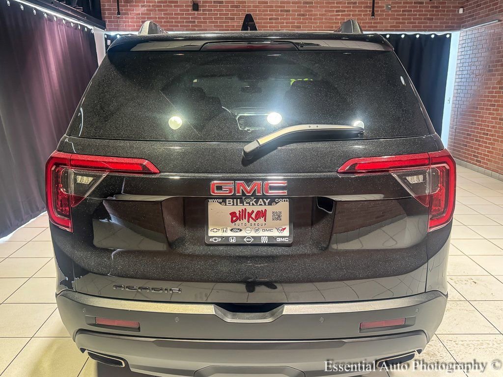 2023 GMC ACADIA - Image 8