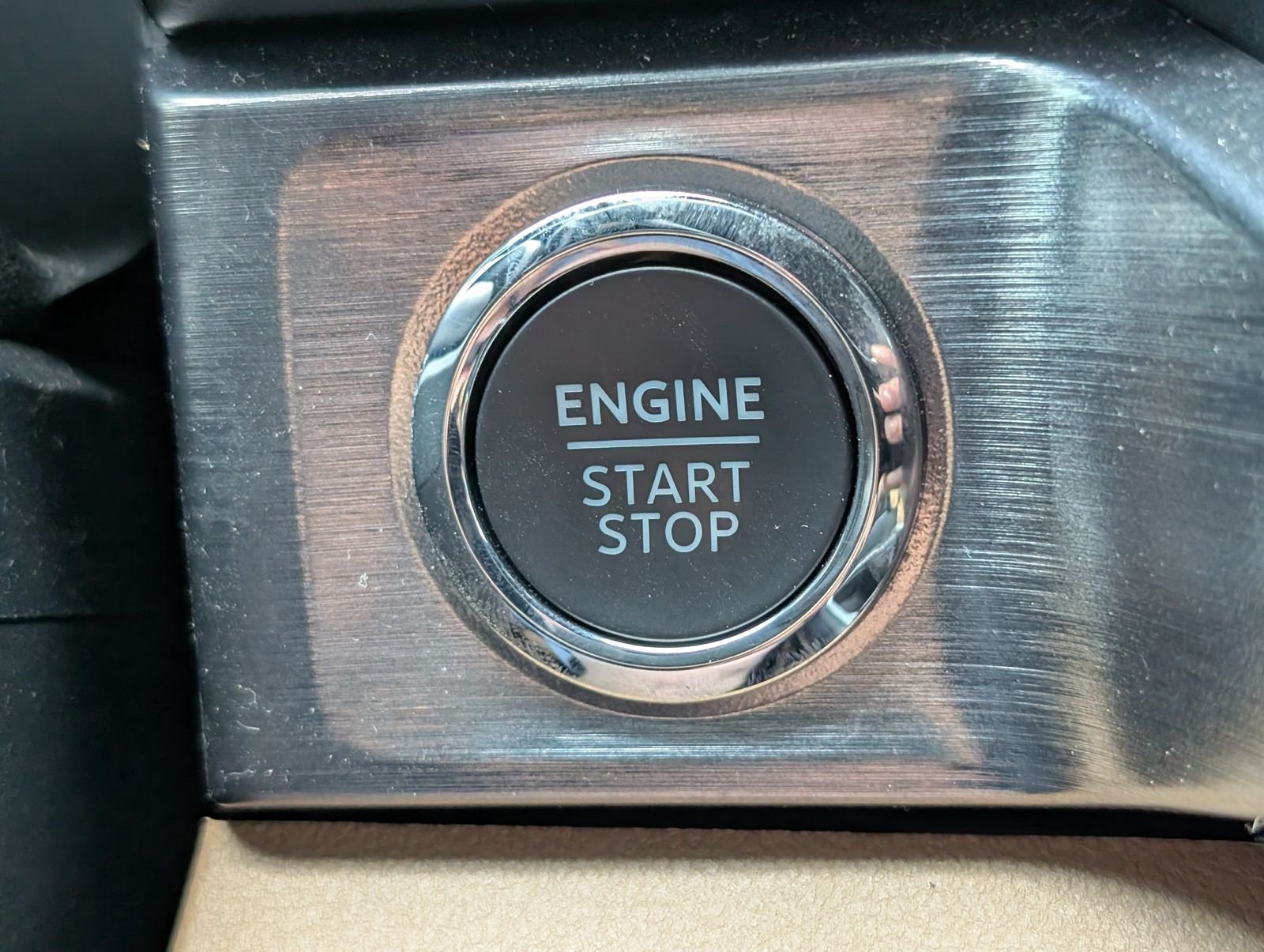 Used 2025 Race Red Ford Lariat image 30
