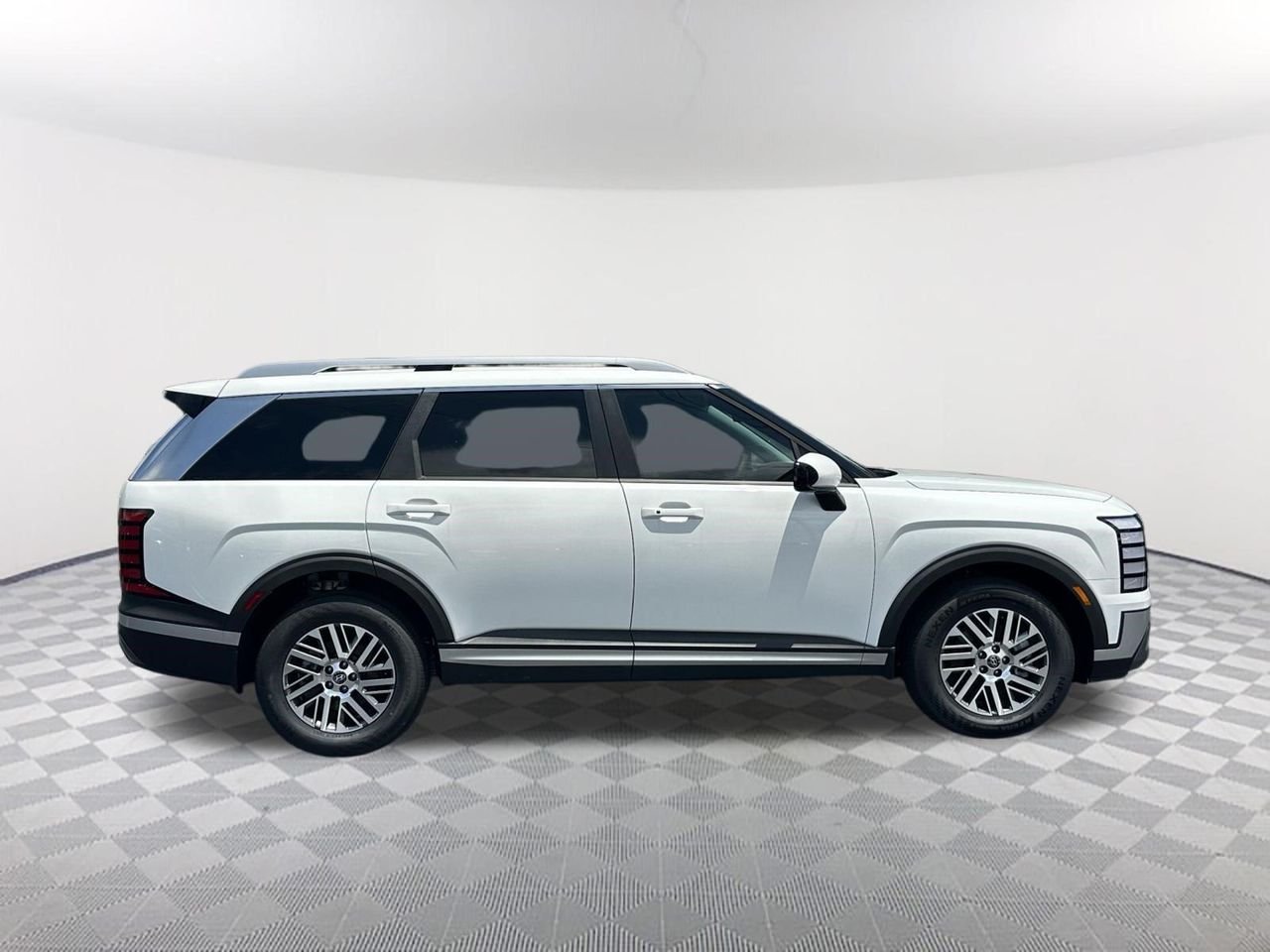 New 2026 Creamy White Pearl Hyundai SEL 7P image 4