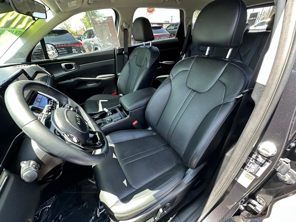 Used 2023 Gray Kia S image 3