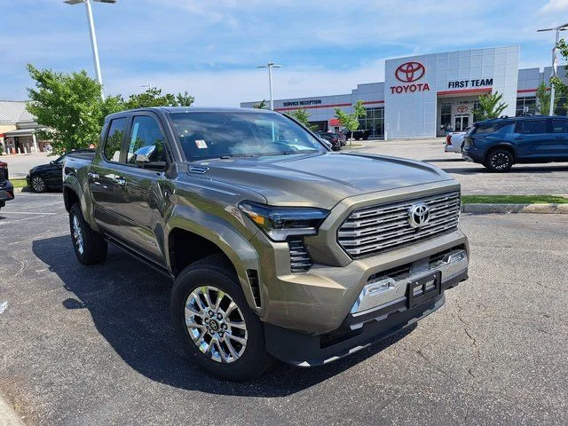 2026 Toyota Tacoma Limited - Photo 4
