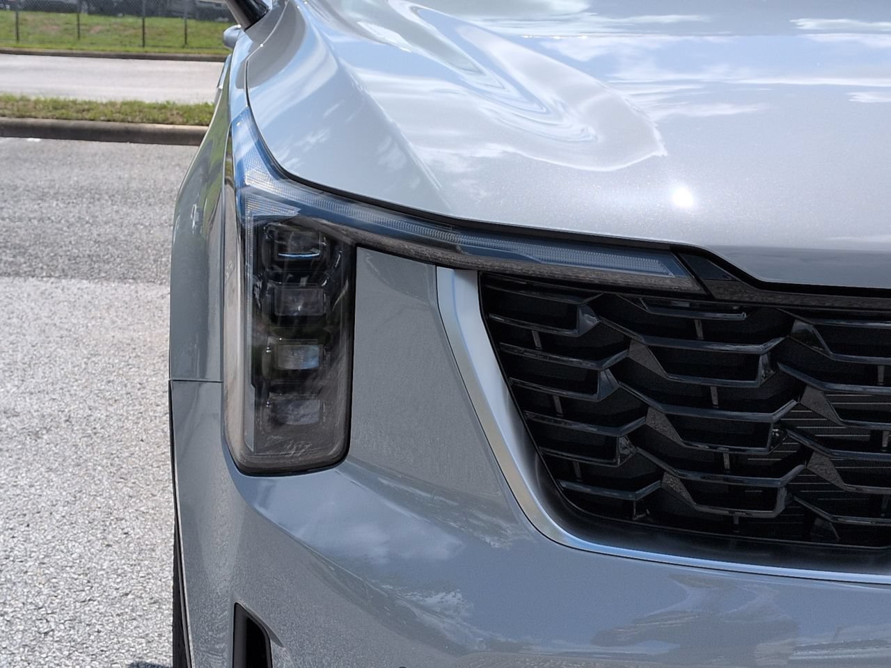 New 2026 Wolf Gray Kia S image 11