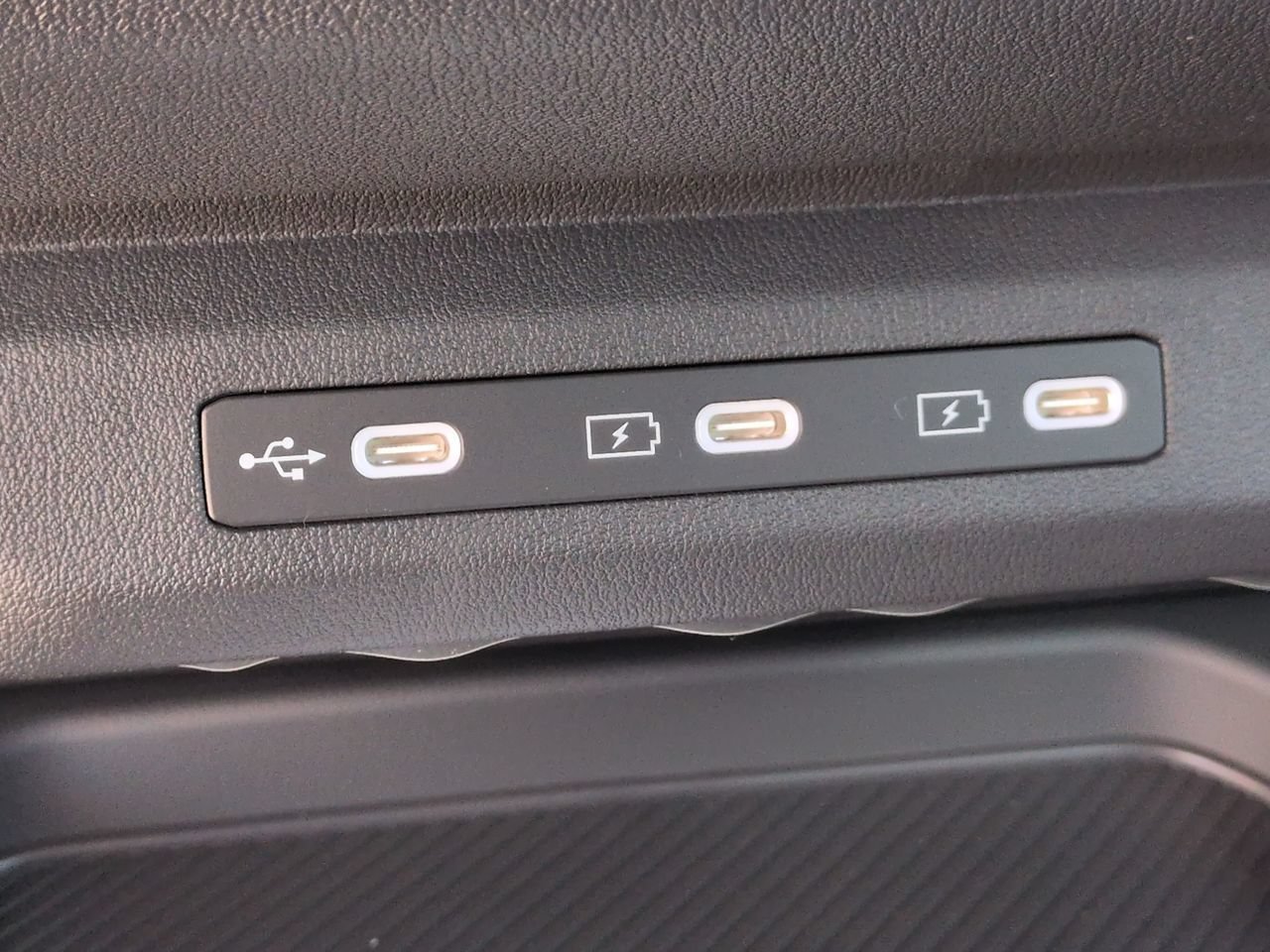 New 2027 Iceberg Green Kia X-Line S image 26