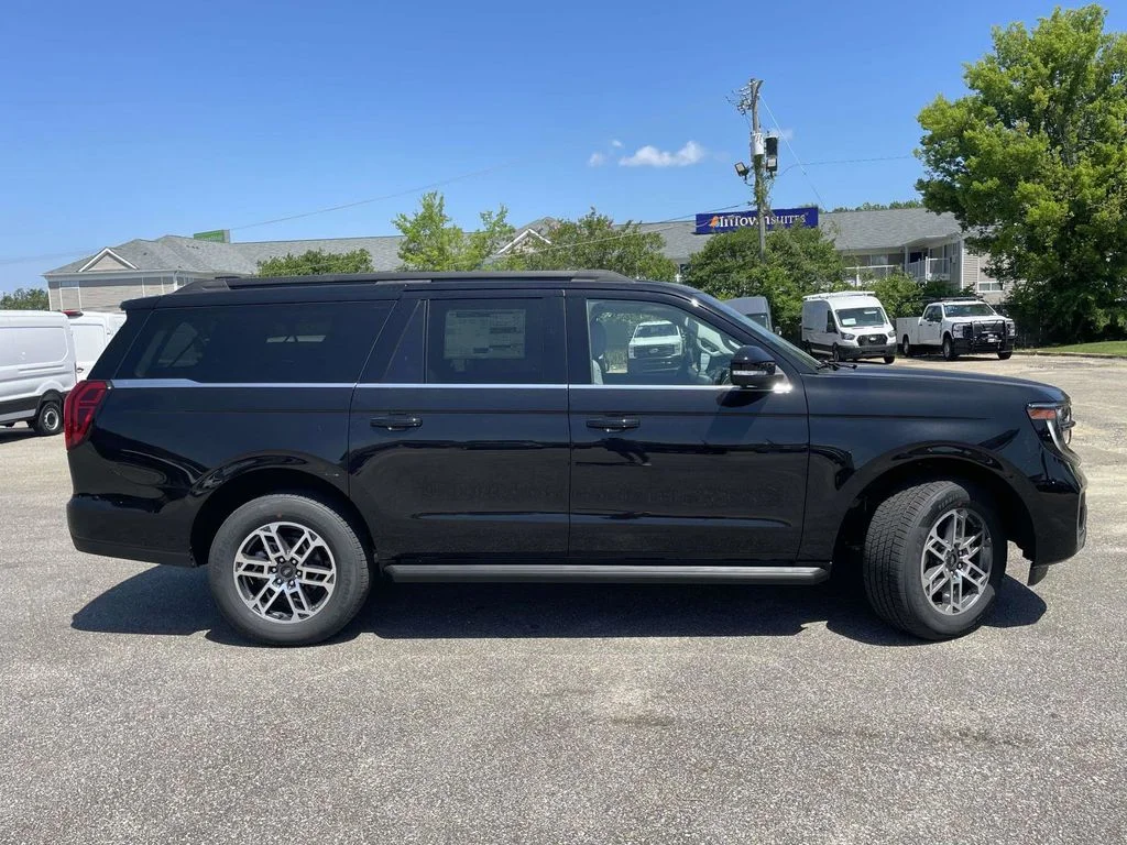 New 2026 Agate Black Metallic Ford Active image 2