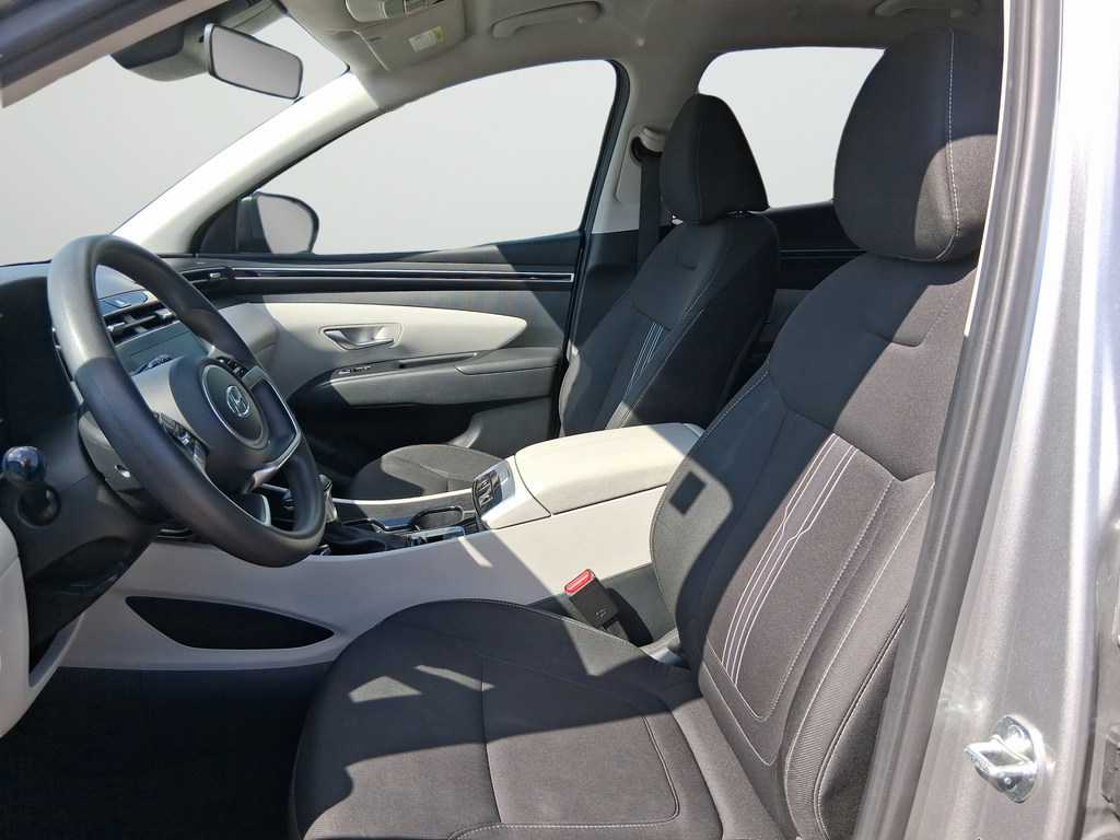 Used 2024 Silver Hyundai SEL image 10