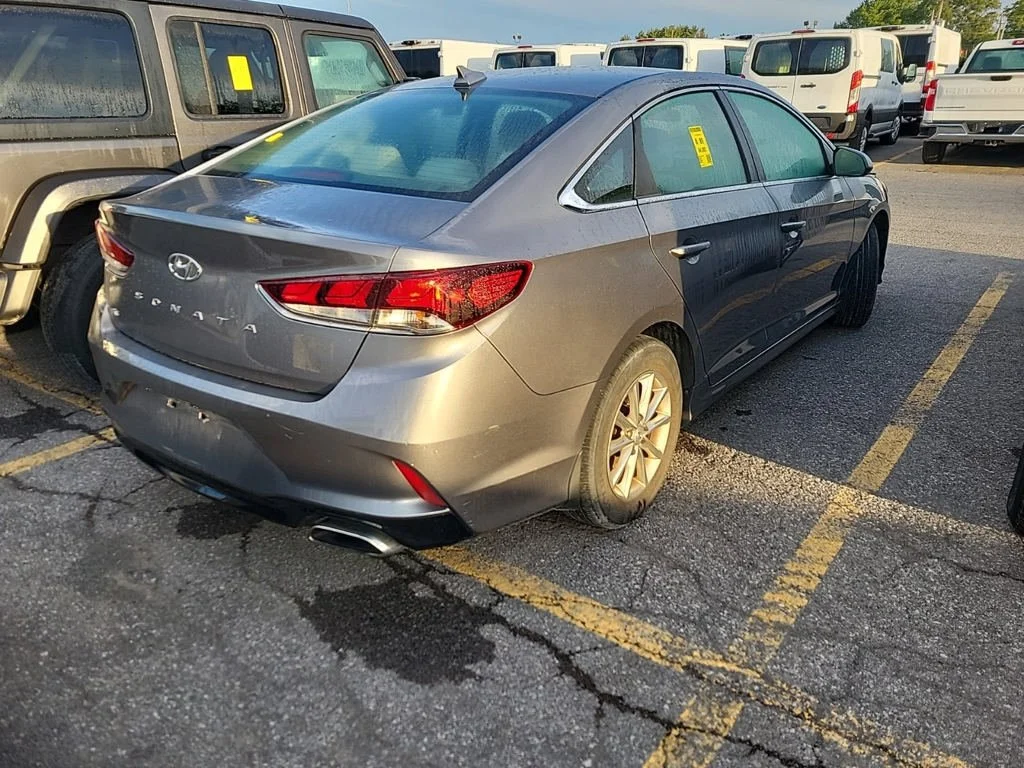 Certified Used 2019 Gray Hyundai SE image 6