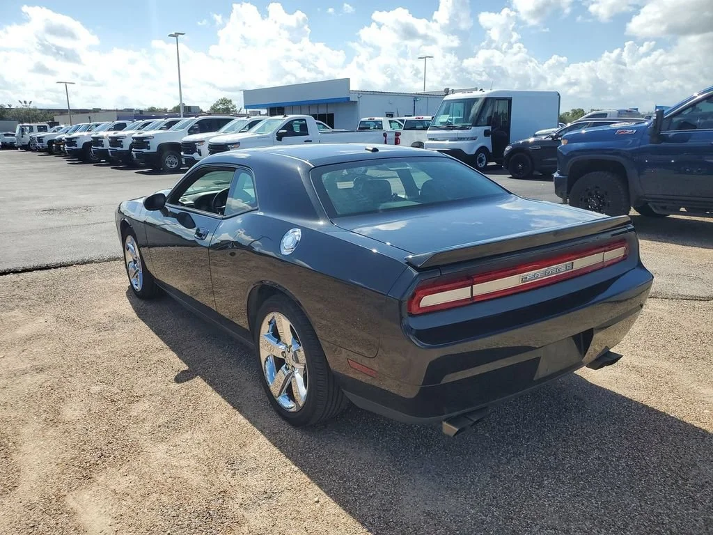 Used 2009 Black Dodge R/T image 20
