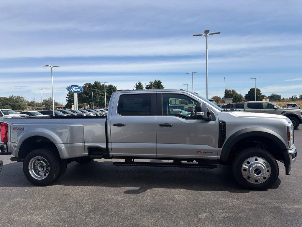 New 2027 Iconic Silver Metallic Ford F-450® XL image 6
