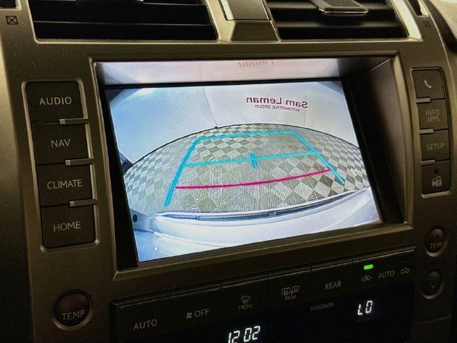 Used 2015 Silver Lexus 460 Luxury image 14