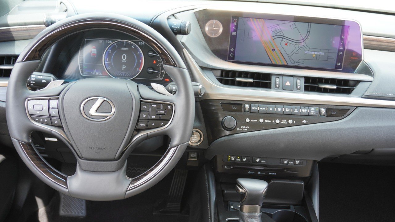 Certified Used 2020 MOONBEAM BEIGE MET Lexus ES 350 image 29