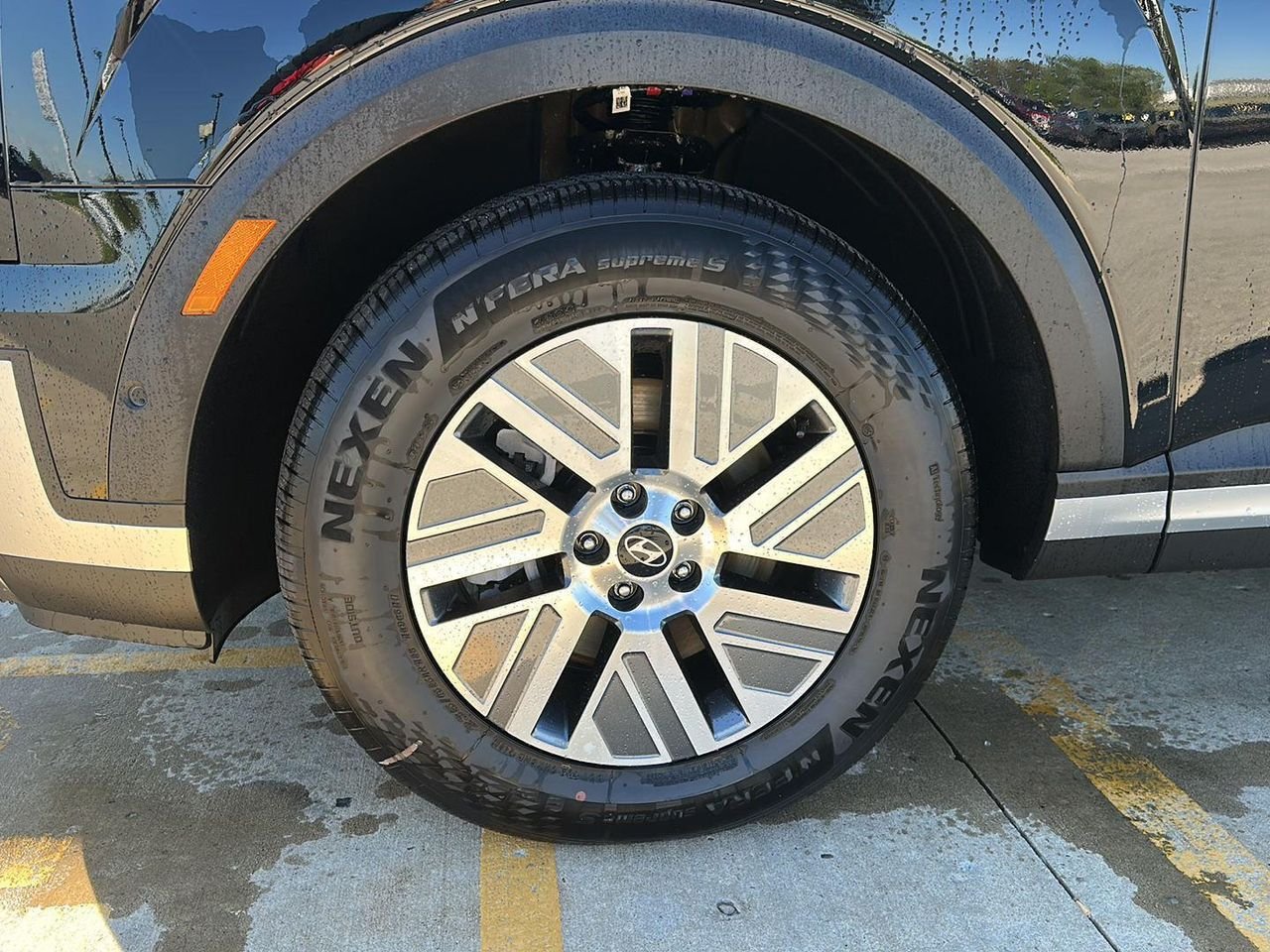 New 2027 Abyss Black Pearl Hyundai SEL Premium 7P image 7