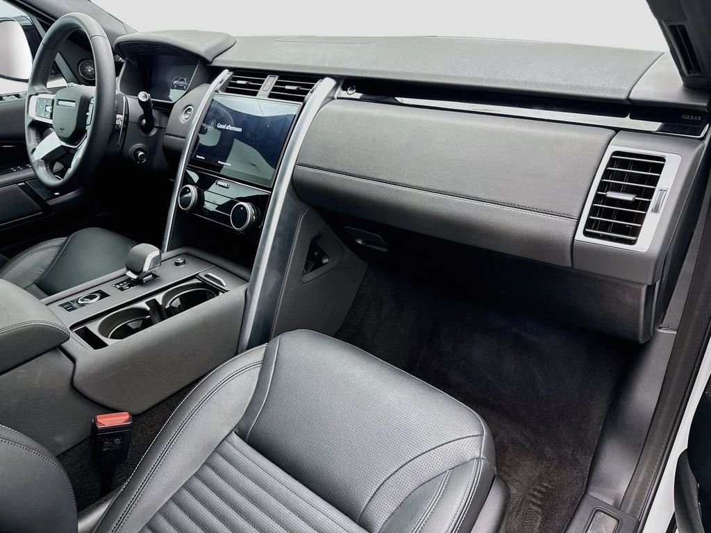 Certified Used 2025 Fuji White Land Rover S image 16