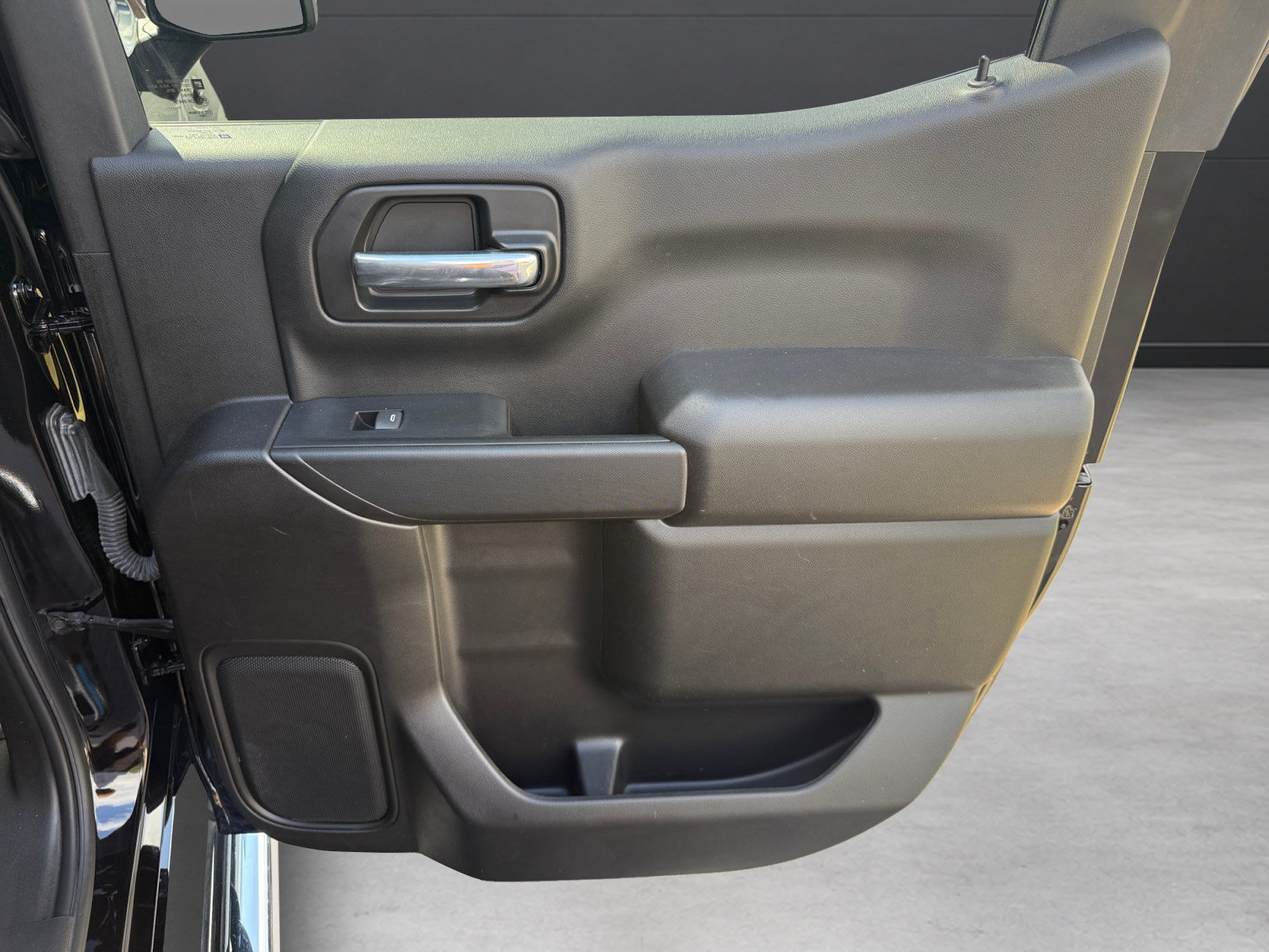Used 2022 MOSAIC BLACK METALLIC Chevrolet LT image 16