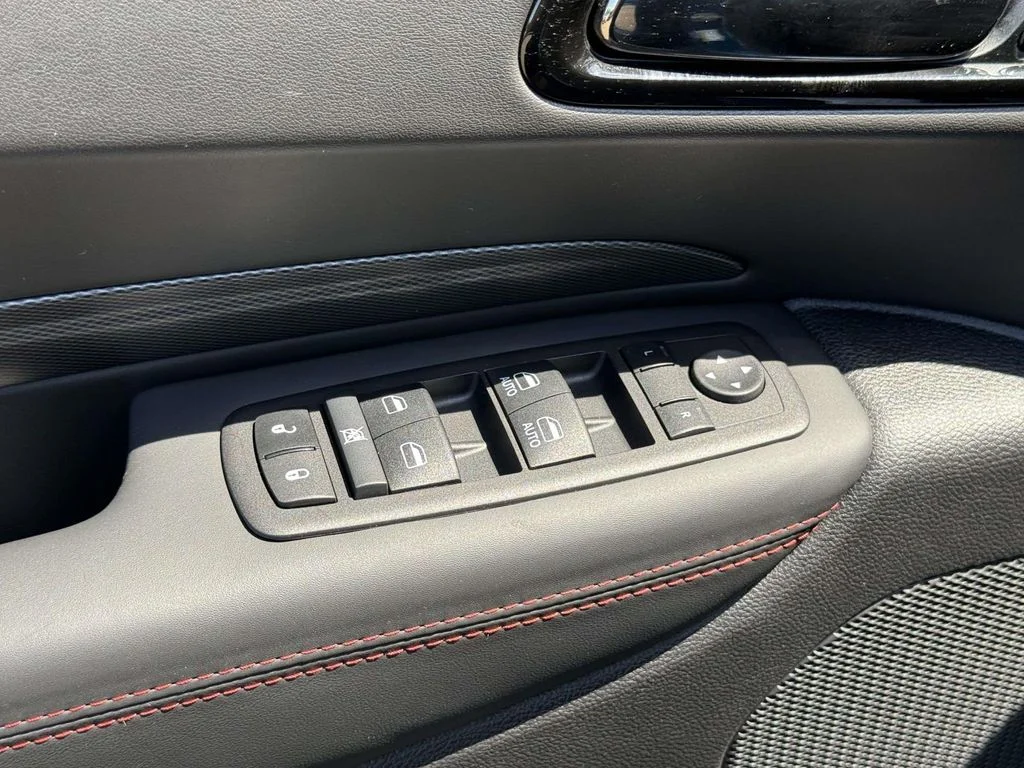 Used 2024  Dodge GT Premium image 29