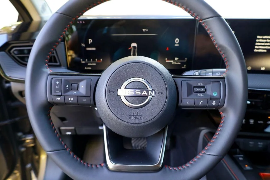 2026 Nissan KICKS SR - Photo 10