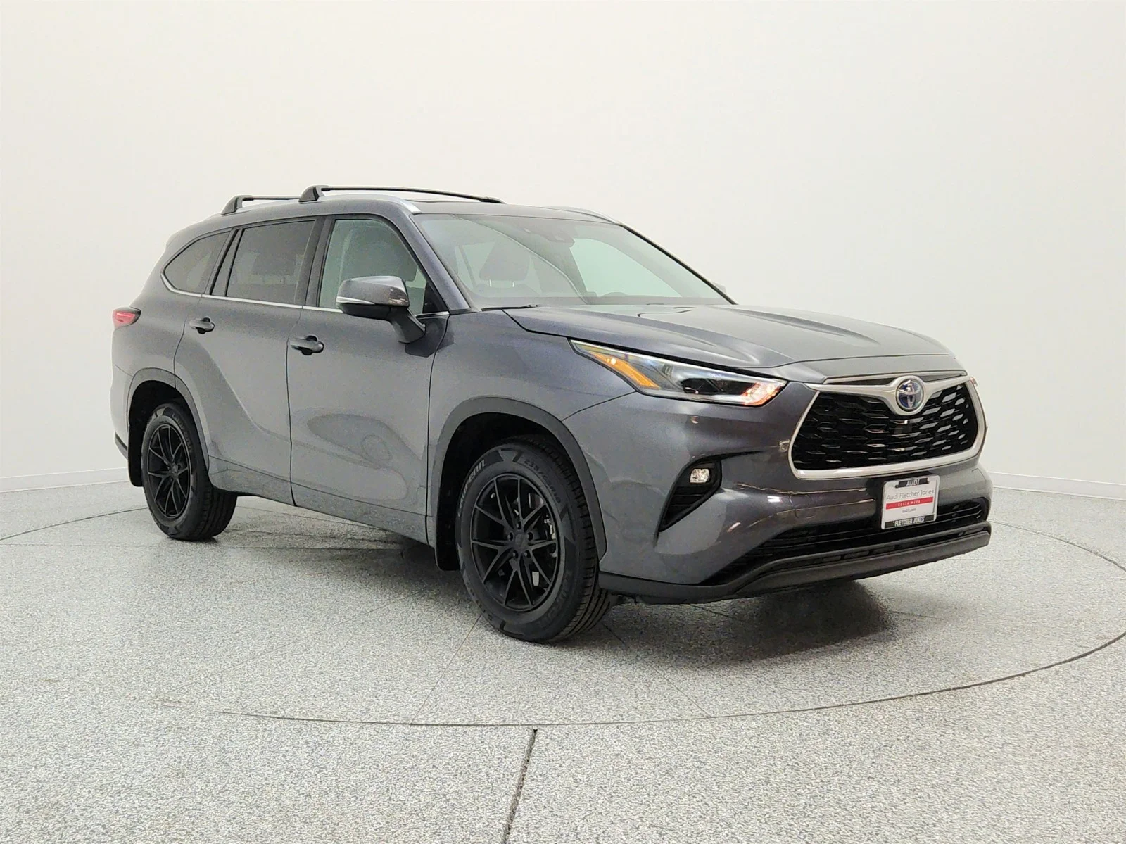 Used 2021 Magnetic Gray Metallic Toyota Hybrid XLE AWD (Natl) image 3