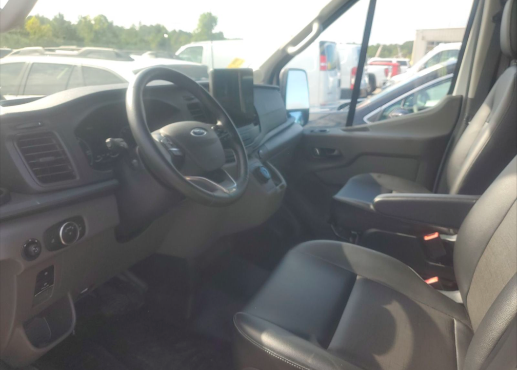 Used 2023 White Ford Base image 5