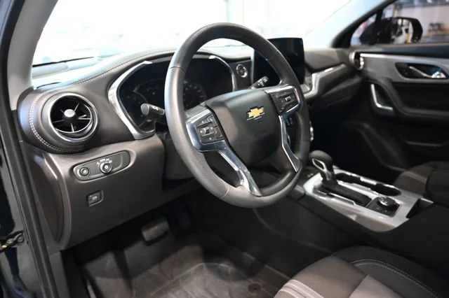 Used 2024 Black Chevrolet 2LT image 20