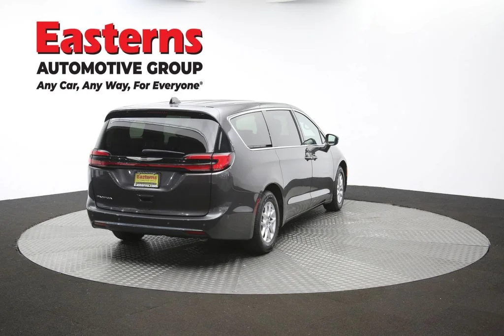 Used 2023 Gray Chrysler Touring L image 40