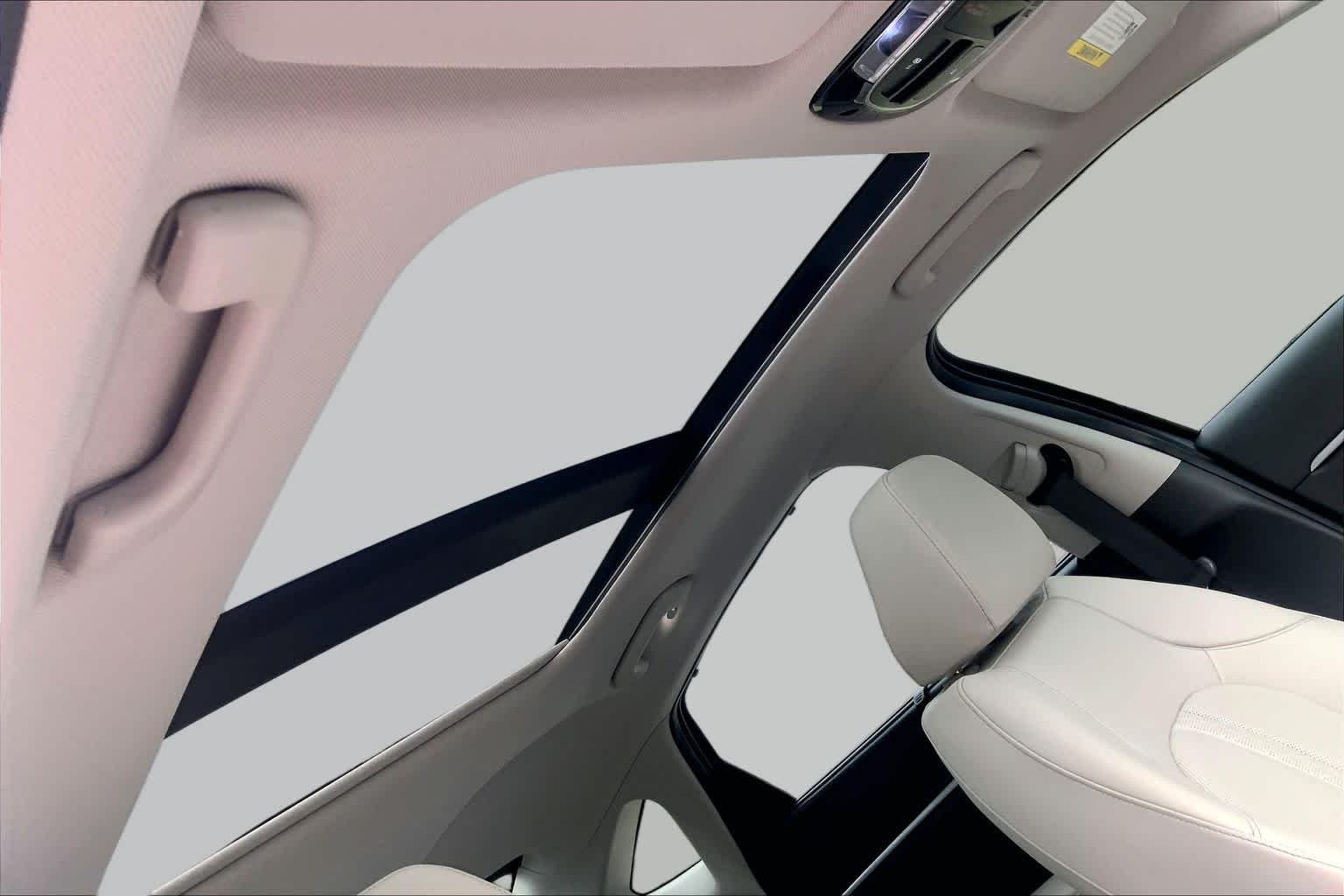 Used 2024 Transmission Blue Hyundai Limited image 13