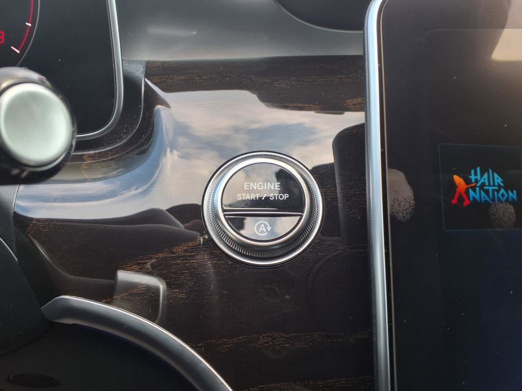 2025 Mercedes-Benz C-Class Sedan C 300 - Photo 25