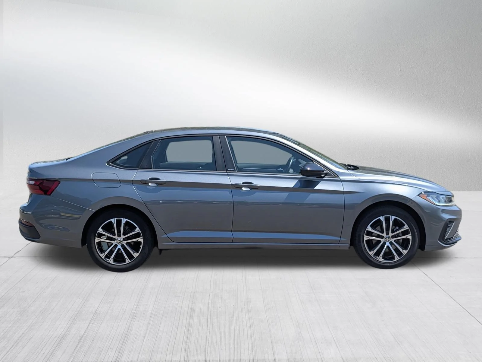 Certified Used 2025 Platinum Gray Metallic Volkswagen Sport image 8
