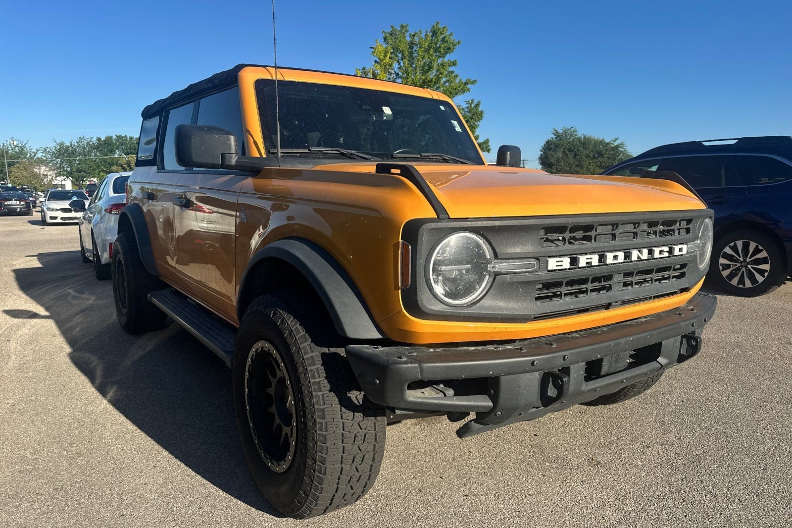 Used 2021  Ford Black Diamond image 2