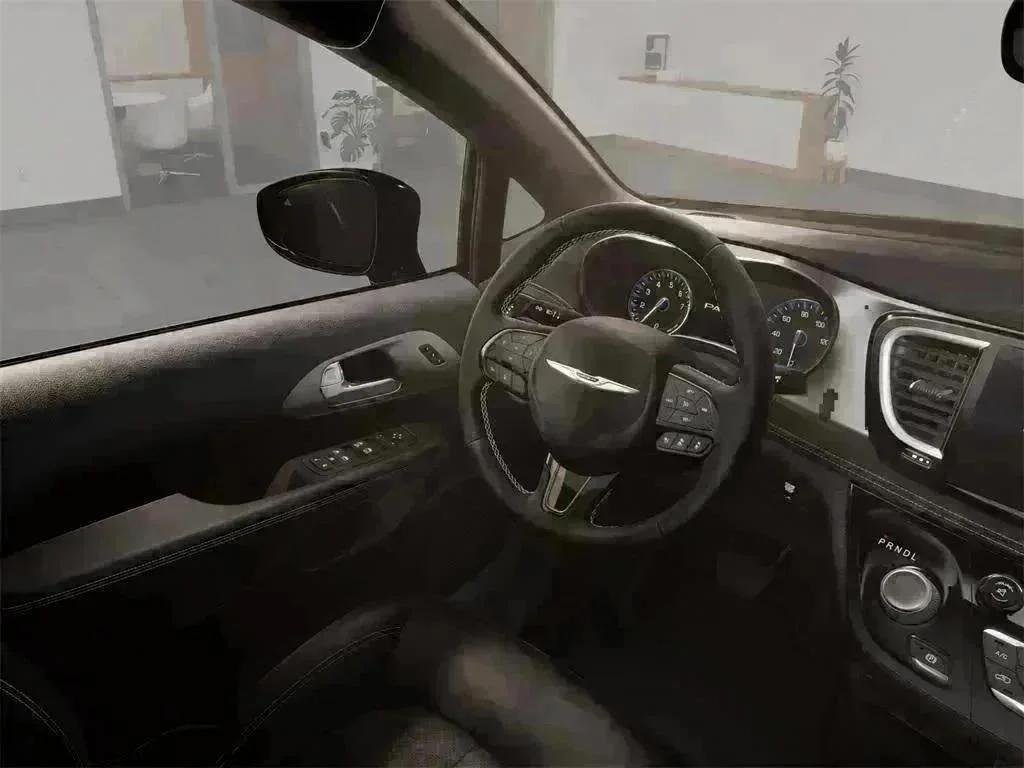 2026 Chrysler Pacifica Select - Photo 20
