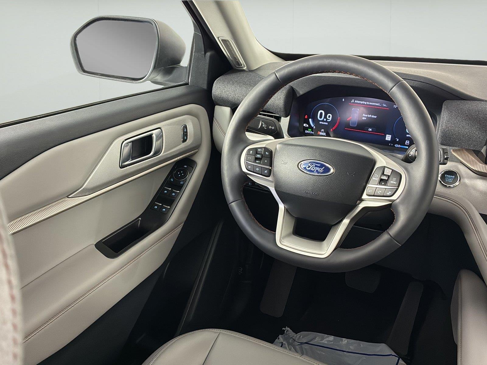 Used 2026 Star White Metallic Tri-Coat Ford Active image 14