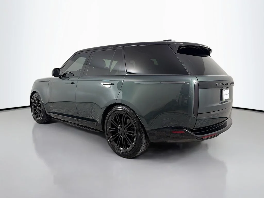 Used 2026 Green Land Rover SE image 7
