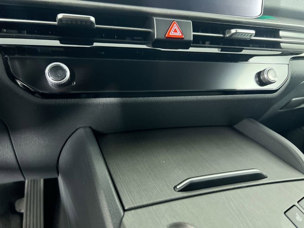 New 2026 Shadow Matte Gray Kia X-Line image 23