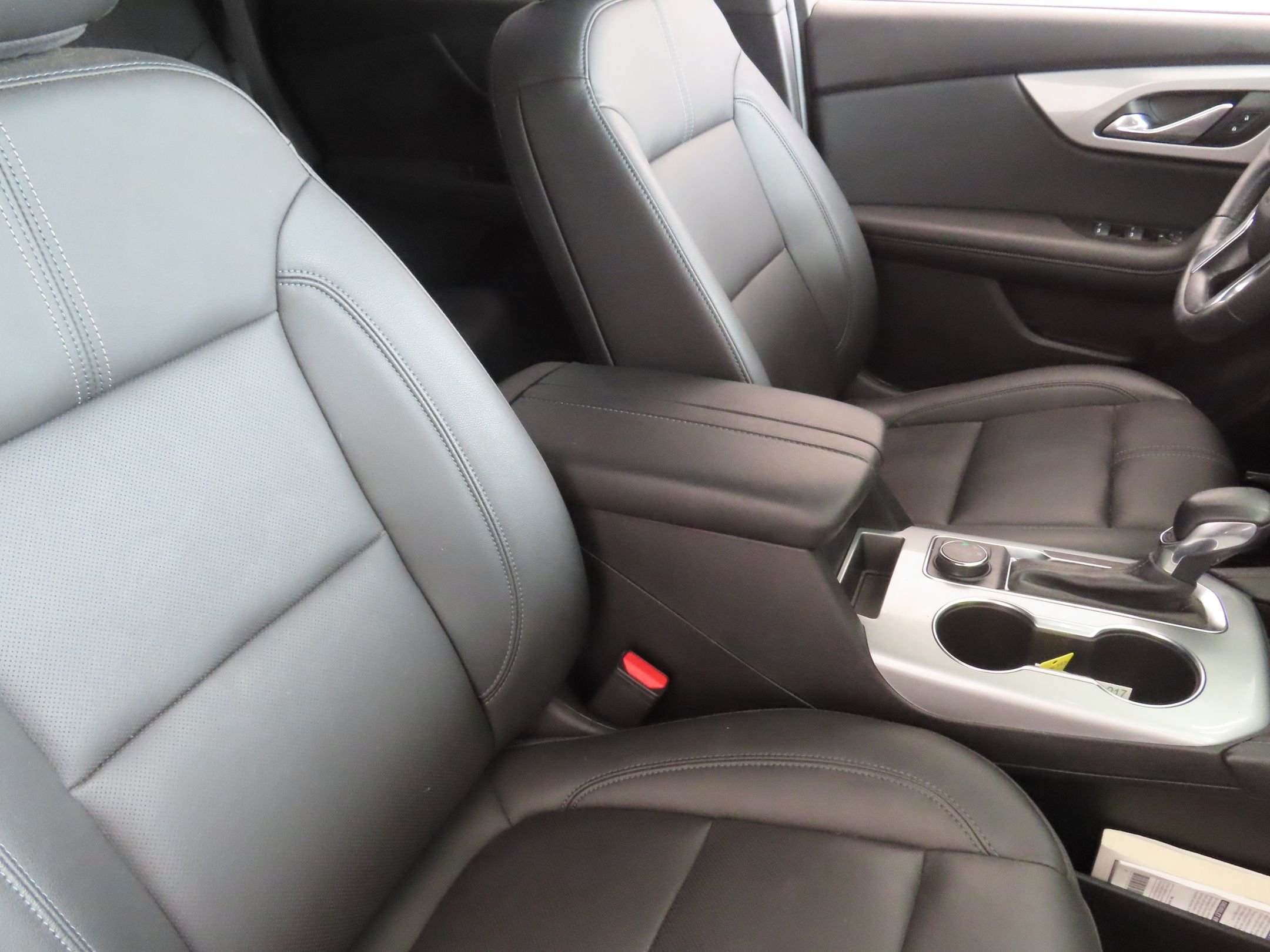 Used 2022 Silver Chevrolet LT image 27