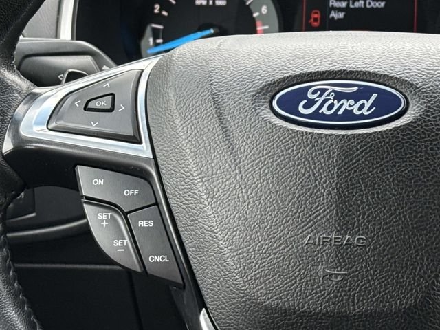 Used 2018 Black Ford SEL image 21