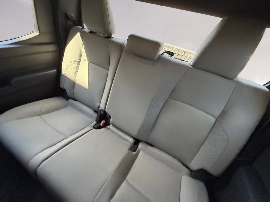 Used 2024  Toyota SR5 image 16
