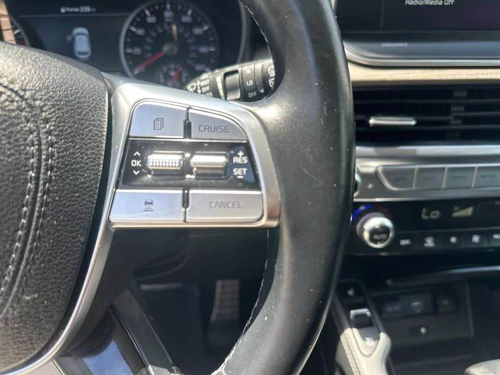 Used 2022 White Kia SX image 15