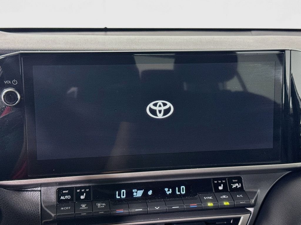Used 2025 Wind Chill Pearl Toyota XSE image 14